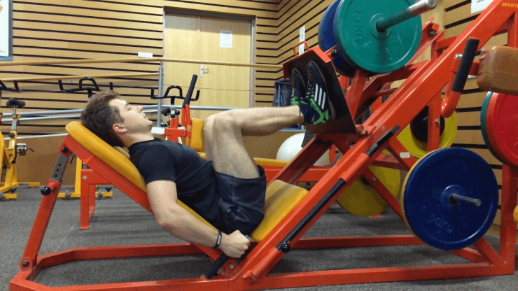 Leg press cvik na kvadricepsy